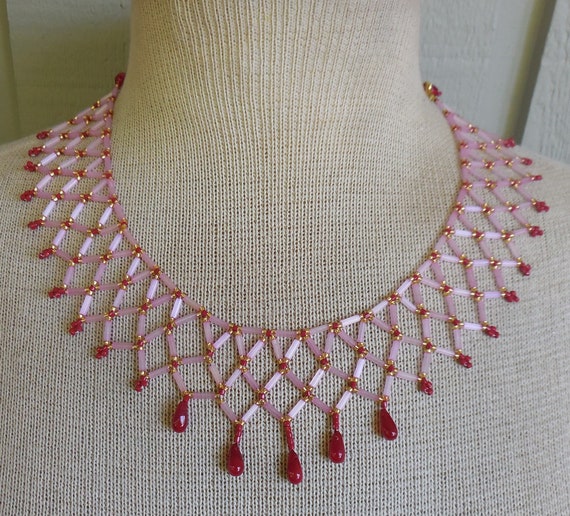 Netted Weave Beaded Choker Necklace With Pink Bugle Beads Gold
