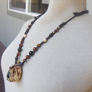 Onyx Tagua Nuss Pillen box Schwarz Braun Hanf Stash Halskette | Etsy