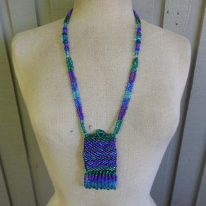 Sacchetto per collana con perline e nappe in verde acqua, viola, cobalto e blu acqua 10 x 5,5 cm. (4" x 2 1/4") Borsa per medicinali, custodia in cristallo