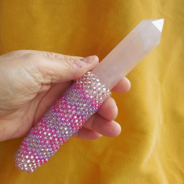 Baguette de point de quartz rose perlée en rose rose fuchsia lavande argent extra grande taille cristal de guérison reiki massage outil Magick Wiccan Pagan