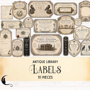 Op de afbeelding: Een verzameling antieke bibliotheeklabels met diverse ontwerpen en tekst. De labels bevatten sierlijke randen, illustraties en tekst zoals "First Edition Collection" en "Rosewood Poetry Society." De afbeelding bevat de tekst "Antique Library Labels 111 Pieces."