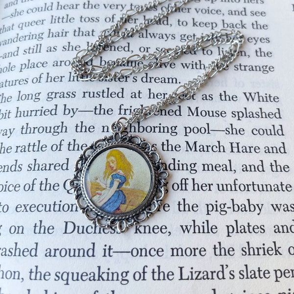 ALICE IN WONDERLAND Fancy Round Silver Pendant Necklace, Book Lover Gift