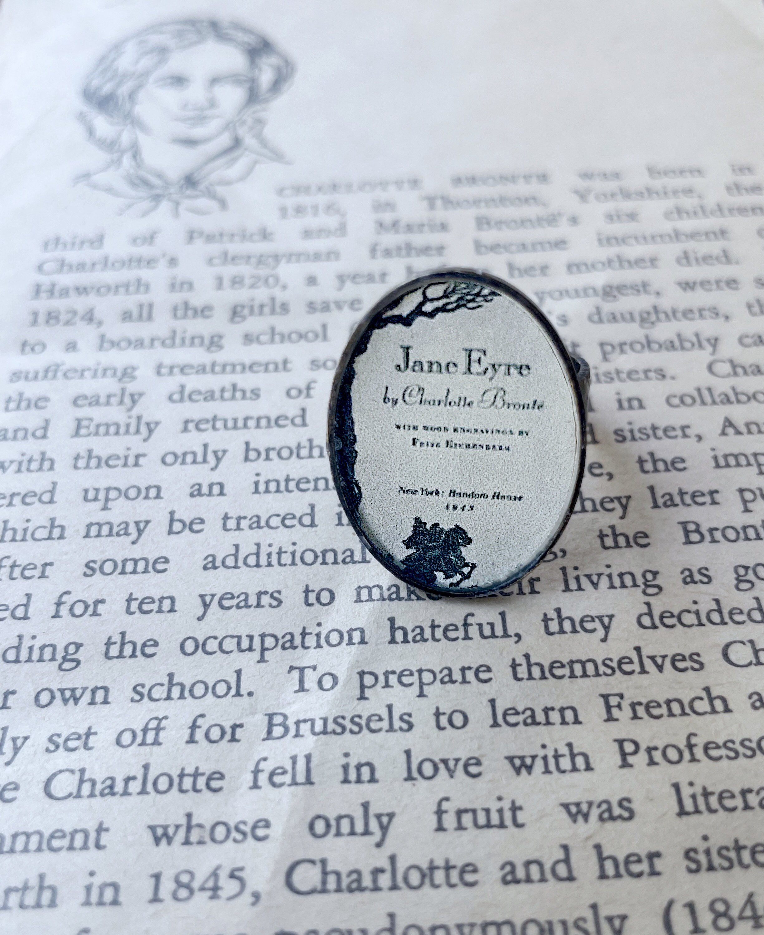 JANE EYER Charlotte Bront Adjustable Book Cover Ring, Book Lover Gift -  Etsy