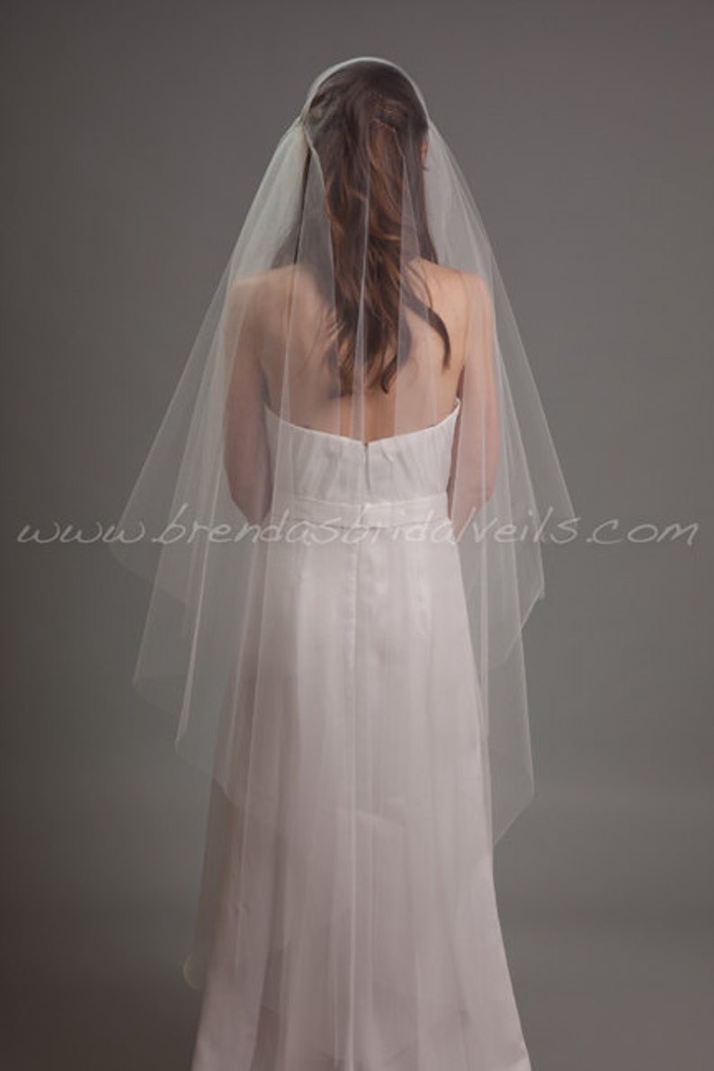1920s Inspired Bridal Veil, Juliet Cap Veil, Double Layer Waltz Length Veil Naomi image 5