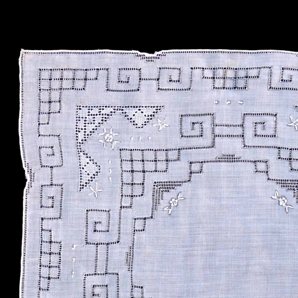 Linen Wedding Handkerchief Cut Out Canton Lace off White Pewter Thread Embroidery Stair Step Hem 60s Hong Kong BBF Hankie Bible Pocket Hanky