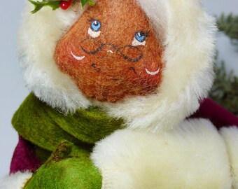 Vintage 1963 Annalee Tree Topper Vrouw met bril in Cape en Muff met capuchon Kerstpopbeeldje staat Feely op een wolk!