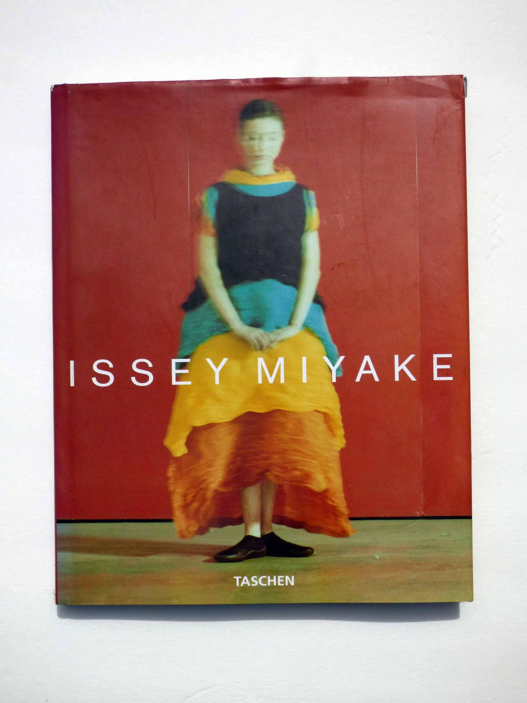 Issey Miyake Fashion Art Book Compiled by Mark Holborn Pleats