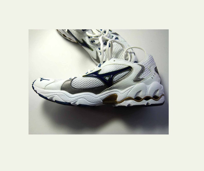 Acquista 2 FUORI QUALSIASI CASO mizuno wave x10 brillantini E OTTIENI LO SCONTO DEL 70%!