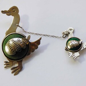 Duck with Duckling Sterling Silver Green Calcite & Jadeite Pin Brooch Artisan Stamped Circa Mid 1920s Mexico image 6