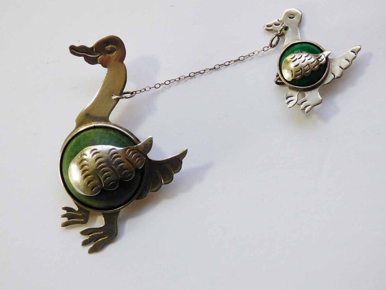 Duck with Duckling Sterling Silver Green Calcite & Jadeite Pin Brooch Artisan Stamped Circa Mid 1920s Mexico image 7