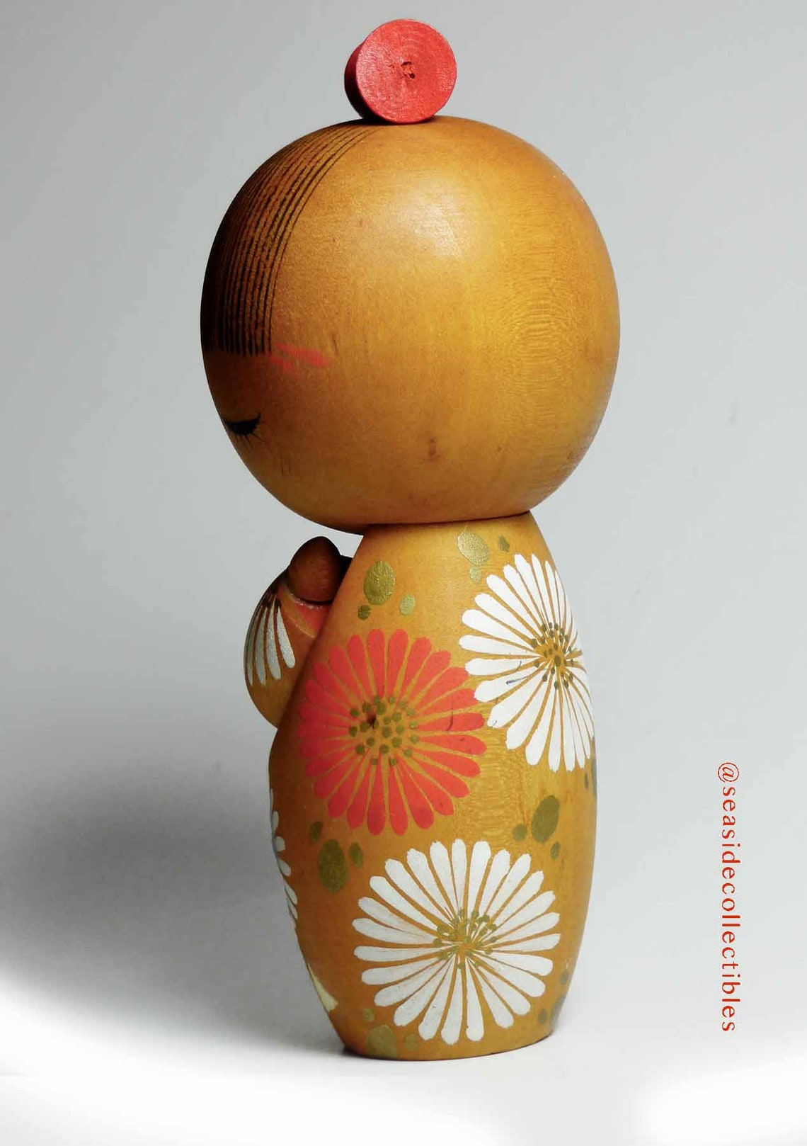 aoki ryoka kokeshi