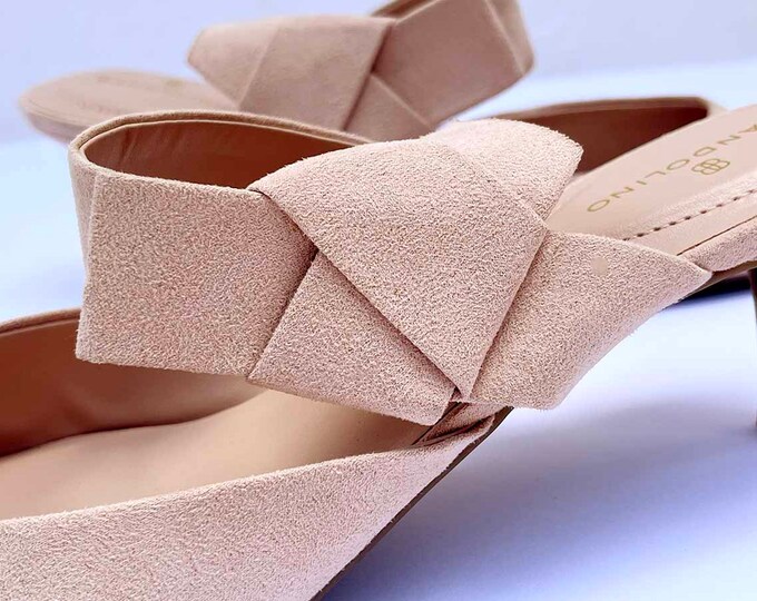 bandolino kitten heels