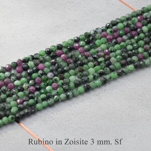Rubis dans Zoïsite - Perles à facettes 2 - 3 - 4 mm. - Fil 39/40 cm.