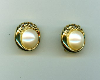 Vintage Faux Pearl Earrings