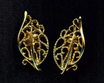 Vintage Monet Leaf Earrings
