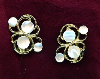 Vintage Faux Opalite Gold tone Earrings