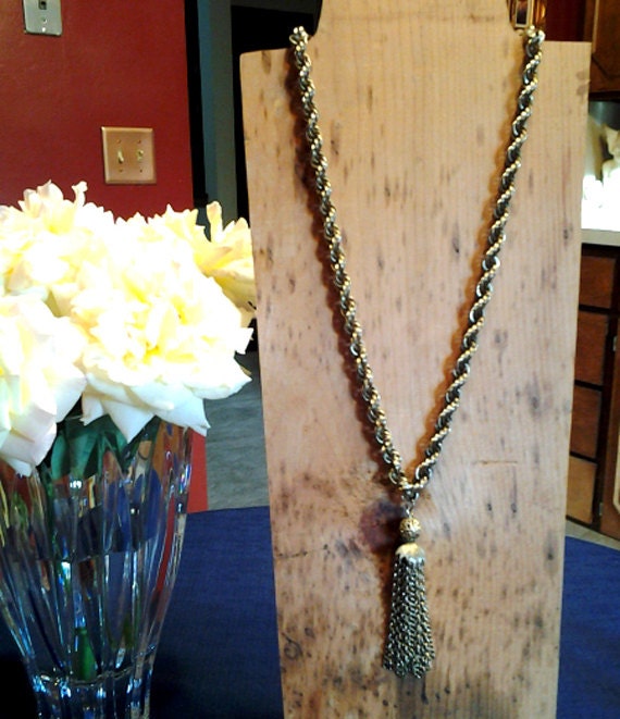 Vintage Necklace with Tassel Pendant - image 2