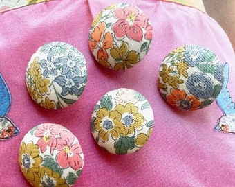 Handmade Liberty of London Yellow Pink Blue Green Jaune Rose Fleur Floral Flower Fabric Covered Buttons Boutons, Flat Back, CHOOSE SIZE 5's