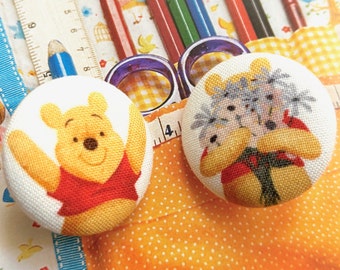 Handgemachte große weiße Winnie Pooh Bär Blumen-Tier-Kinder-Stoff Knöpfe, Winnie Pooh Bär Kühlschrankmagnete, 3,2 cm 2