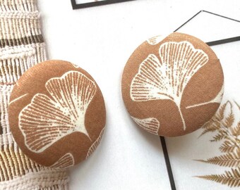 Handmade Large Brown Off White Gingko Leaf Leaves Floral Flower Feuilles Fabric Covered Button Bouton, Gingko Leaf Fridge Magnets, 1.2 " 2's