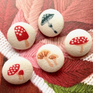 5 ライトクリーム レッド ベージュ ブルー マッシュルーム シャンピニオン ウッドランド ドレス コート ジャケット シャツ 装飾生地ボタン フラットバック 0.8 インチボタン