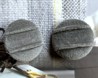 Handmade Large Dark Gray Grey Upholstery Pleated Velours Velvet Tapisserie Manteau Dress Fabric Buttons Bouton , CHOOSE SIZE 2's