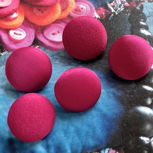 5 bottoni in tessuto per abito da sposa in raso rosa fucsia, scegli la taglia