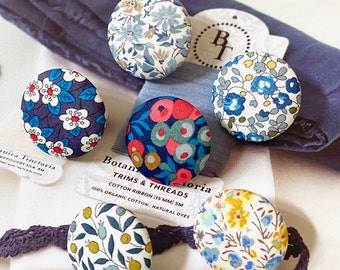 Handmade Liberty Of London White Yellow Red Blue Floral Flower Fabric Covered Buttons Bouton, Liberty Fridge Magnets, CHOOSE SIZE 6's