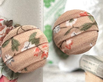 Handmade Beige Flower Fleur Floral Flower Coat Jacket Dress Fabric Button Boutons , Flower Fridge Magnets, CHOOSE SIZE " 5's