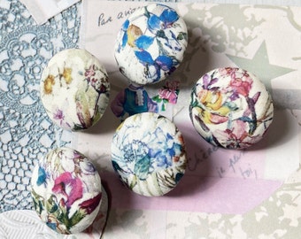 Handmade Off White Pink Blue Green Liberty Of London Floral Fabric Covered Buttons, Liberty Floral Flower Magnets, Flat Back, 1 Inch 5's