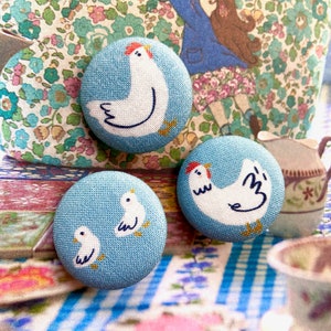 3 Blue White Chicken Chicks Farm Animal Coat Jacket Bag Decorative Fabric Buttons, Chicken Chick Farm Animal Magnets, 1.2 Inches Buttons