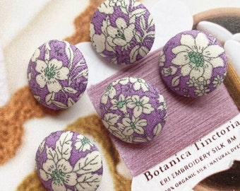 Handmade Lavender Purple White Green Violet Fleur Floral Flower Fabric Covered Buttons Boutons, Flower Floral Flat Backs, CHOOSE SIZE 5's