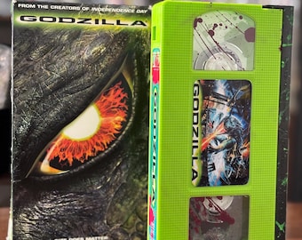 Godzilla Custom VHS Tape - Grüne Muschel, Blood Splatter