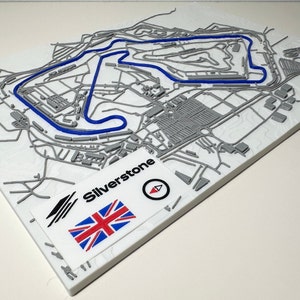 Modelo 3D multicolorido de pista e terreno de Silverstone (cores/tamanho personalizáveis)