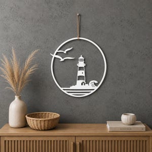 Fensterbild „Leuchtturm“ – Filigrane 3D-Druck-Dekoration für dein Zuhause