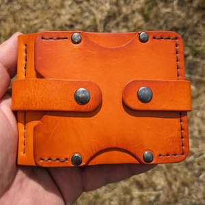 Handgefertigter Leder Clip für Bargeld und Karten – Schlanke minimalistische Geldbörse für Herren & Damen – Anpassbares Design – Perfekt für Visitenkarten Bargeld