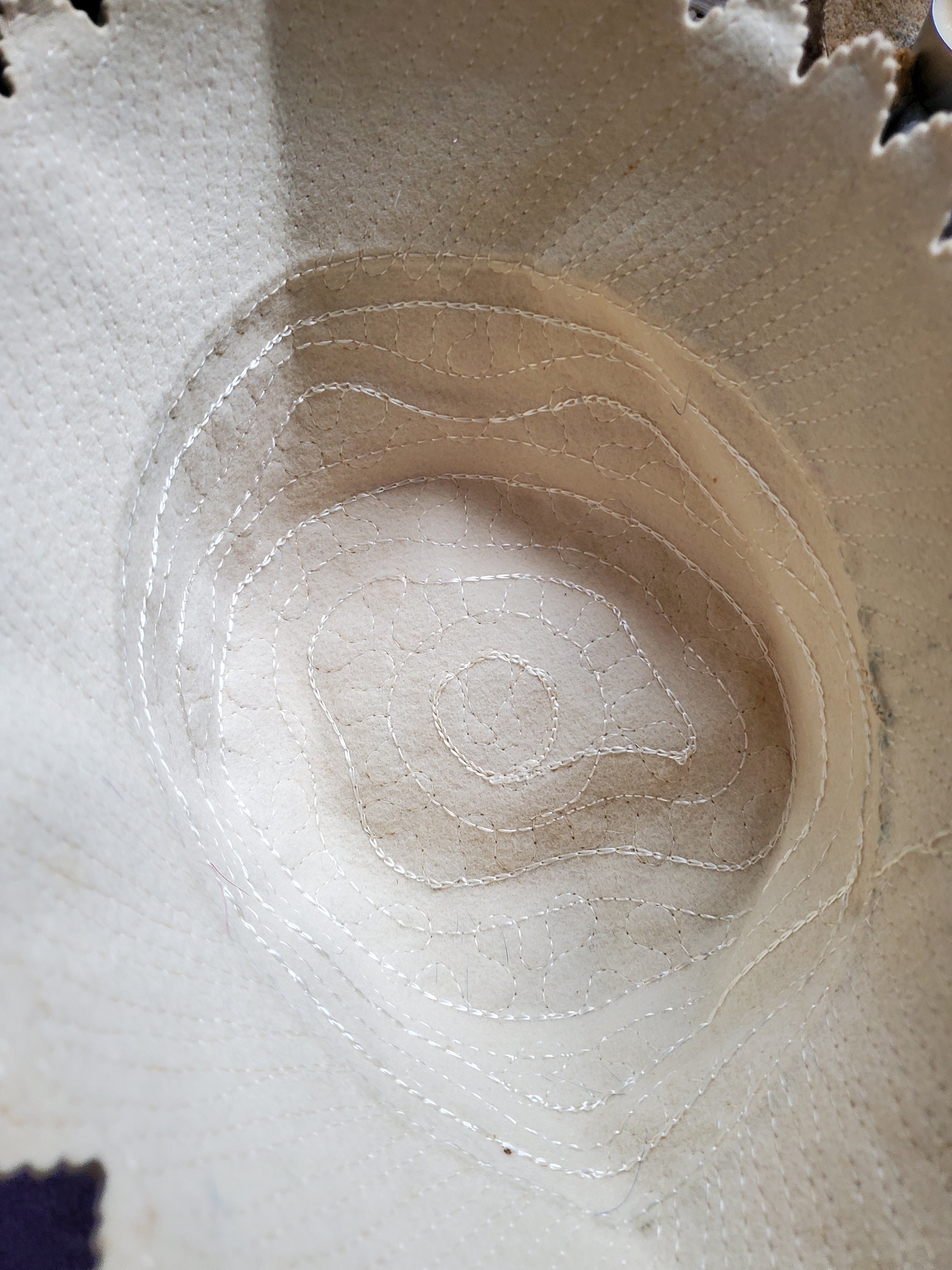 Vintage 1950s Snowdrop Eggshell Color Wool With Sequins Hat  display picture 2
