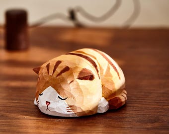 木彫りのかわいい招き猫手作り招き猫手芸店の室内装飾置物幸運の贈り物