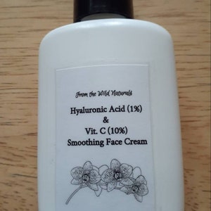2 oz-Hyaluronic Acid  Face Smoothing Moisturizer w/ Vit. C & Tamanu Oil