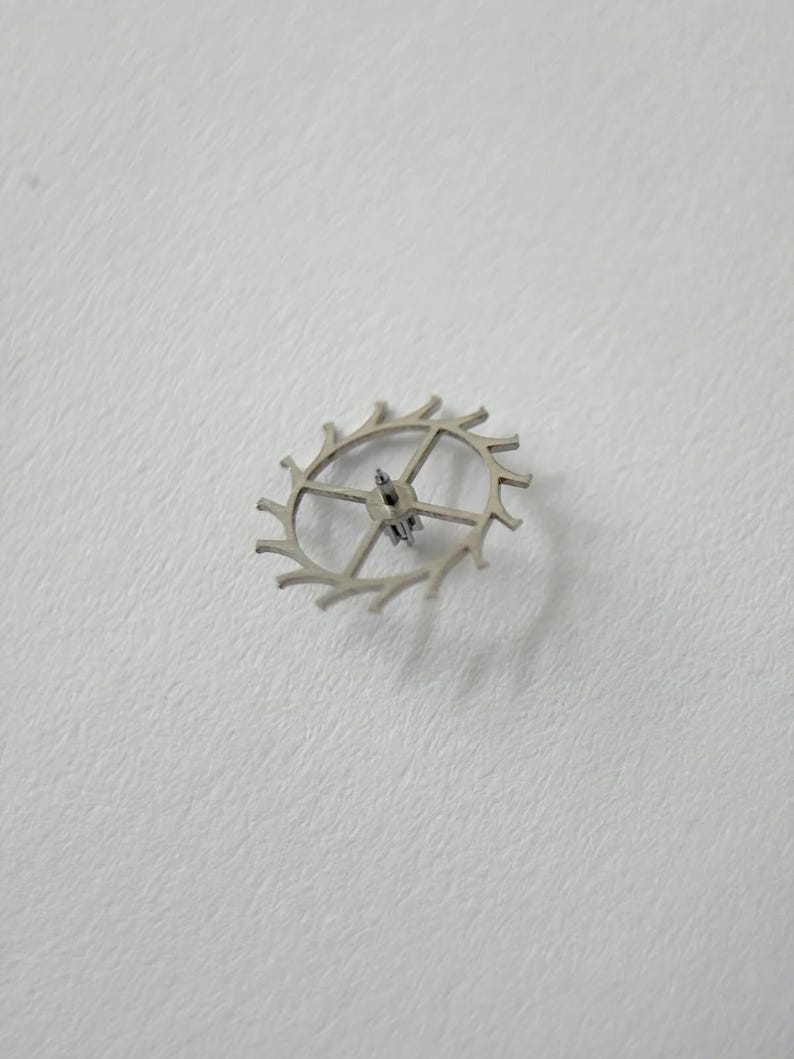 ゼニス エナメル 目覚まし時計 ムーブメント部品 テンプ バレル 脱進機 ホイール フォーク 画像 11