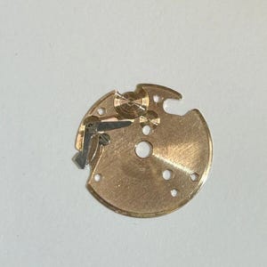 Movimiento del reloj Omega Cal 560, pieza de equilibrio, rueda de horquilla, puente de resorte, bisel de escritorio 4 imagen 14