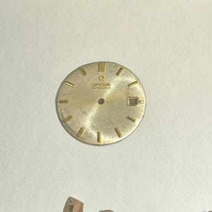 Omega Cal 560 Teile Uhrwerk Unruh Gabel Räder Federn Brücke Uhr Zifferblatt Schreibtisch Bild 13