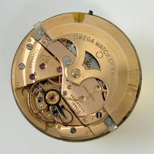 Omega Cal 563 Watch Parts Movement Calendar Disk Fork Wheels Springs Bridge 6 image 4