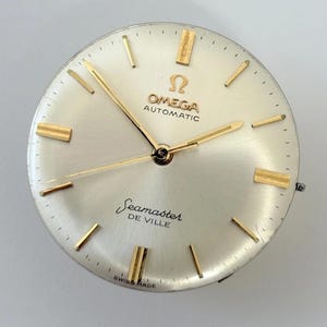 Omega Cal 550 Watch Movement Parts Dial Balance Spring Plate Fork Wheel Rotor 5 image 3