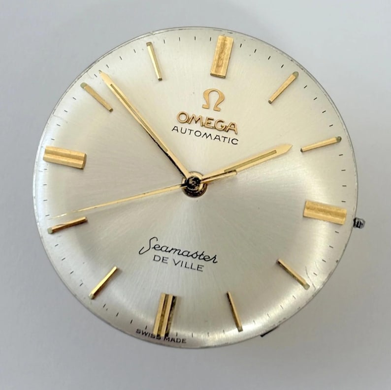 Omega Cal 550 Watch Movement Parts Dial Balance Spring Plate Fork Wheel Rotor 5 image 3
