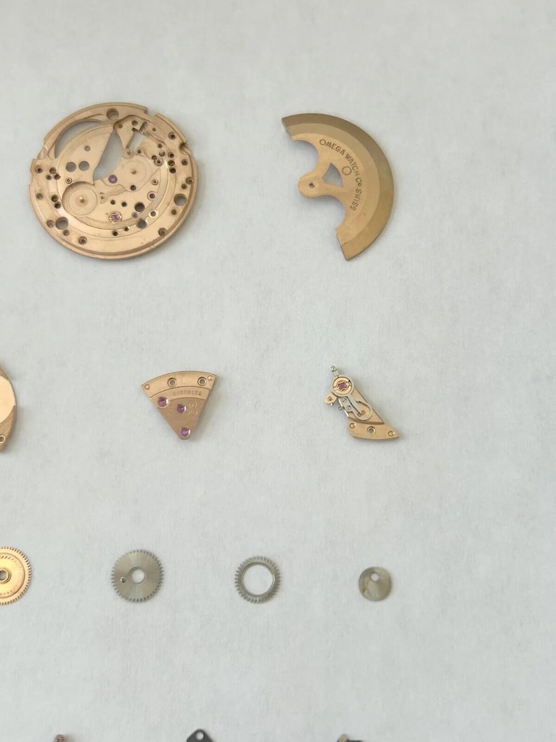 Omega Cal 563 Watch Parts Movement Calendar Disk Fork Wheels Springs Bridge 2 image 4