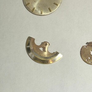 Omega Cal 560 Teile Uhrwerk Unruh Gabel Räder Federn Brücke Uhr Zifferblatt Schreibtisch Bild 12