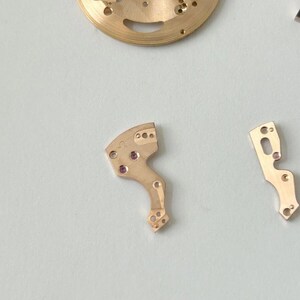Omega Cal 500 Delar Urverk Balans Gaffel Hjul Fjäderbrygga 501 502 503 505 4 bild 9