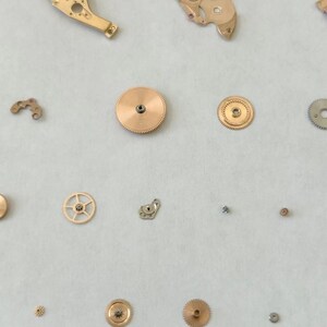 Omega Cal 563 Watch Parts Movement Calendar Disk Fork Wheels Springs Bridge 2 image 6