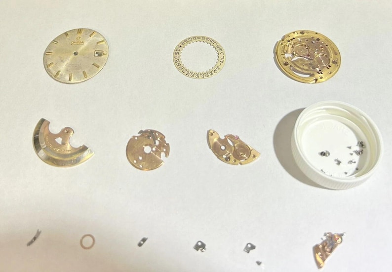 Omega Cal 560 Teile Uhrwerk Unruh Gabel Räder Federn Brücke Uhr Zifferblatt Schreibtisch Bild 6